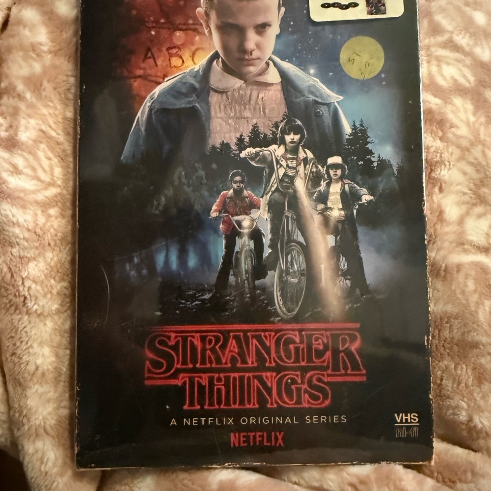 Stranger Things VHS dvd